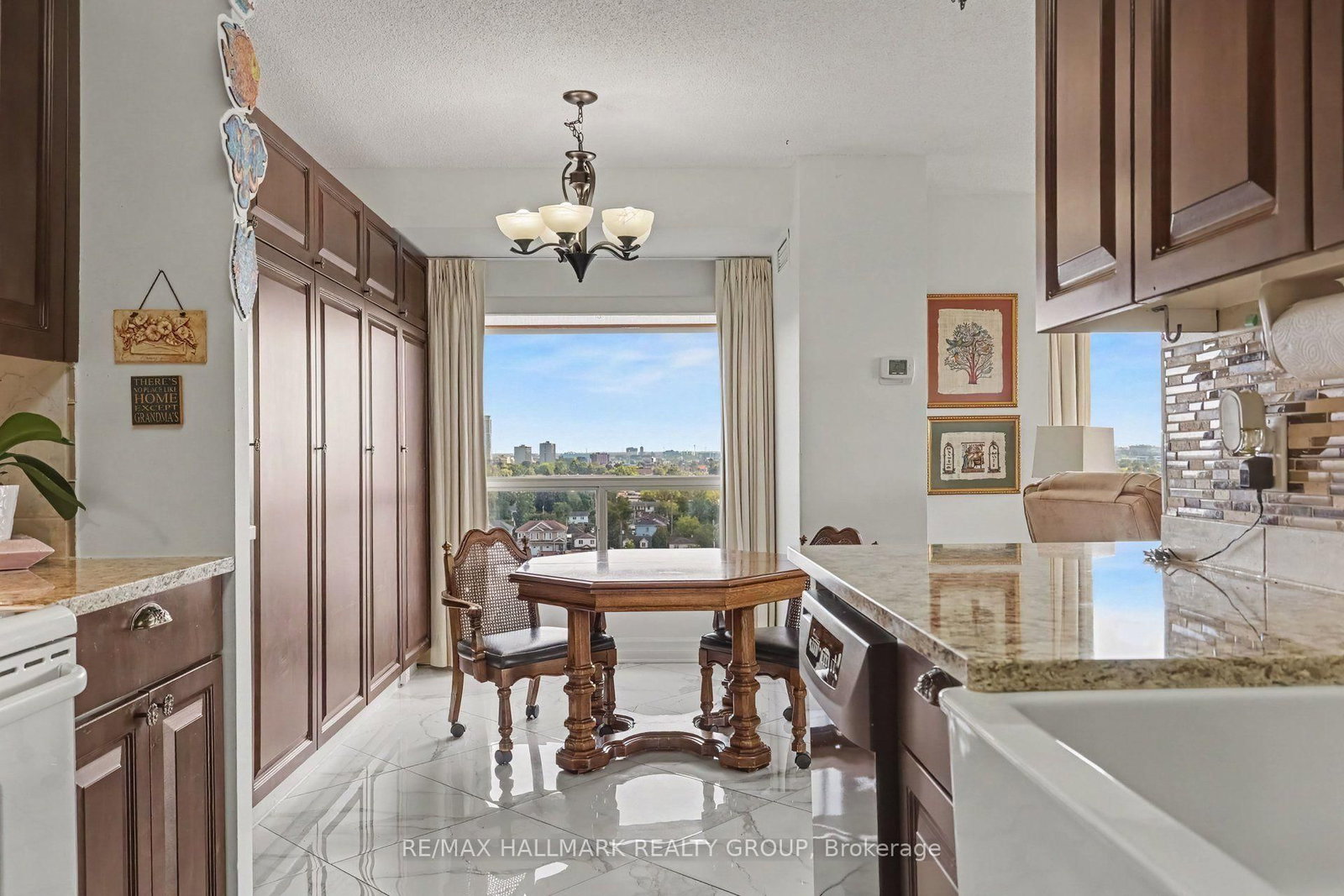 545 St Laurent Boulevard • #805 • Ottawa, ON photo 16