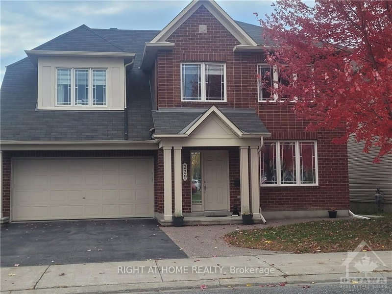 239 HIGHPOINTE Crescent