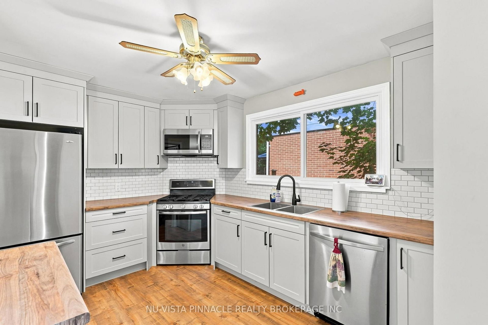 442 Grandview Avenue • Wilmot, ON photo 12