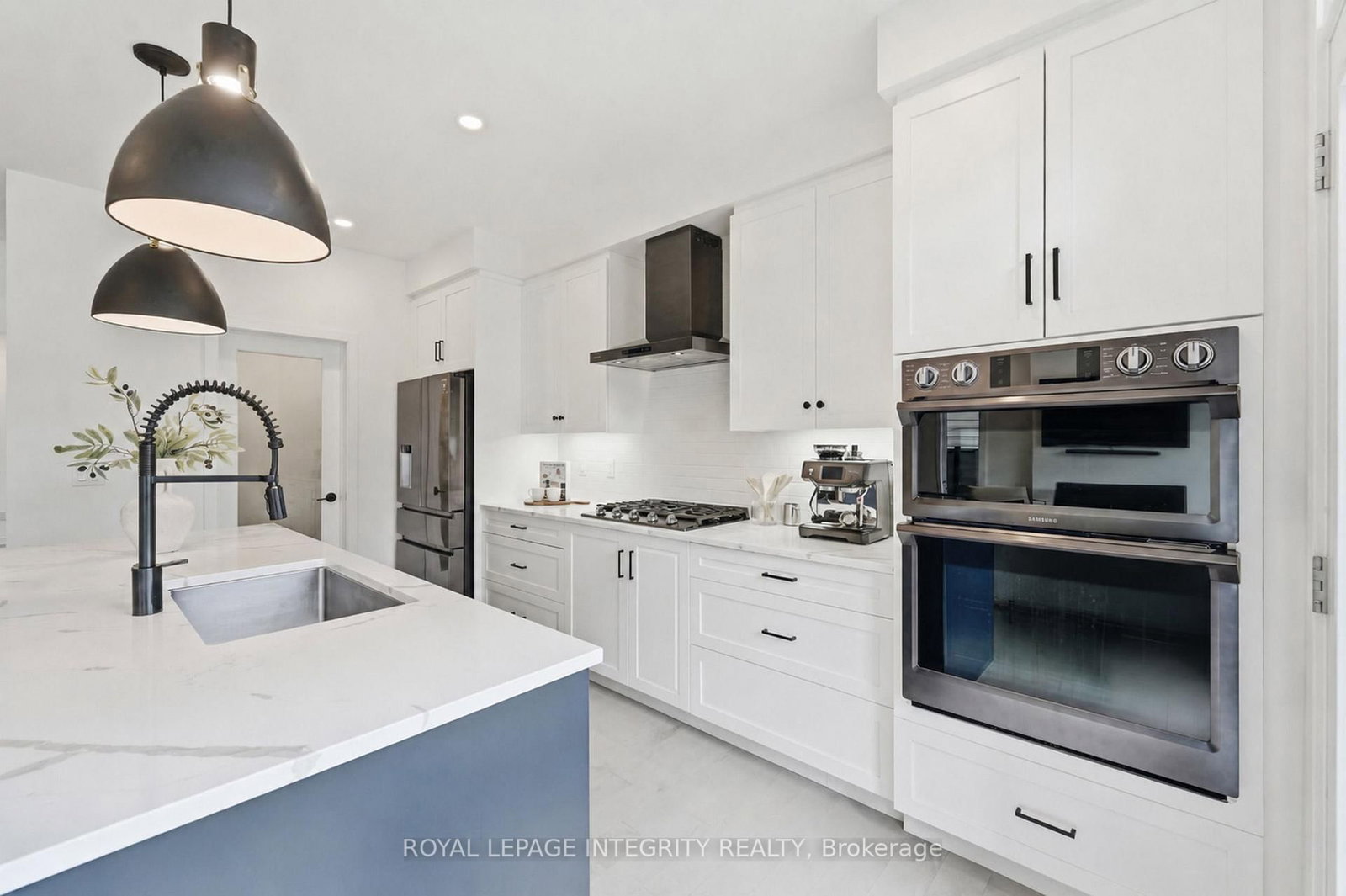 300 Wigwas Street • Ottawa, ON photo 13