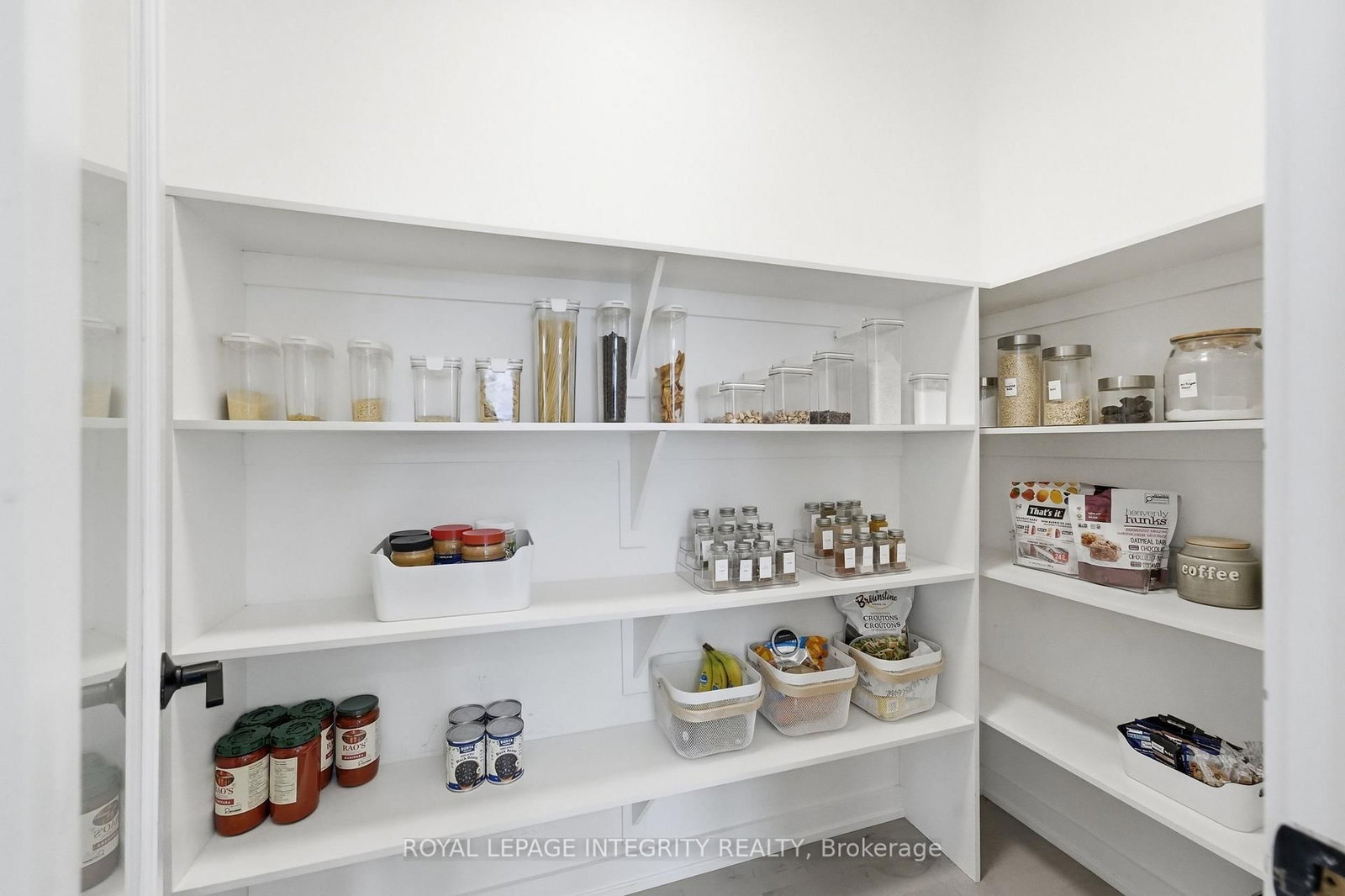 300 Wigwas Street • Ottawa, ON photo 16