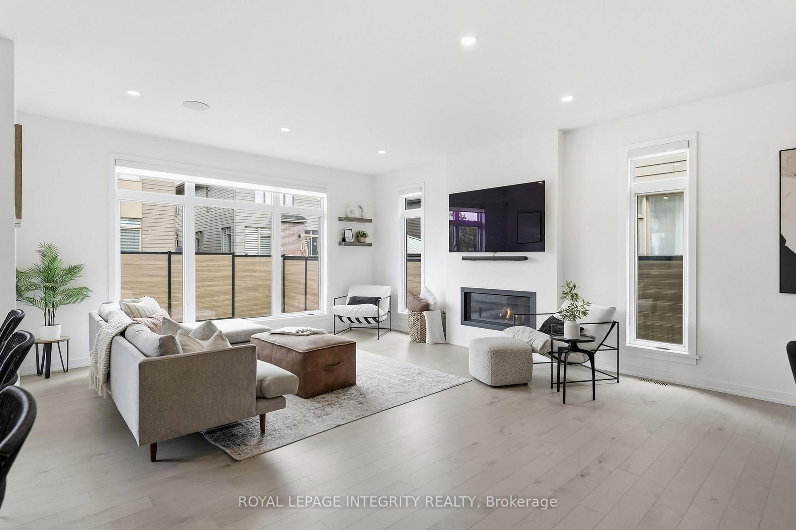 300 Wigwas Street • Ottawa, ON photo 17