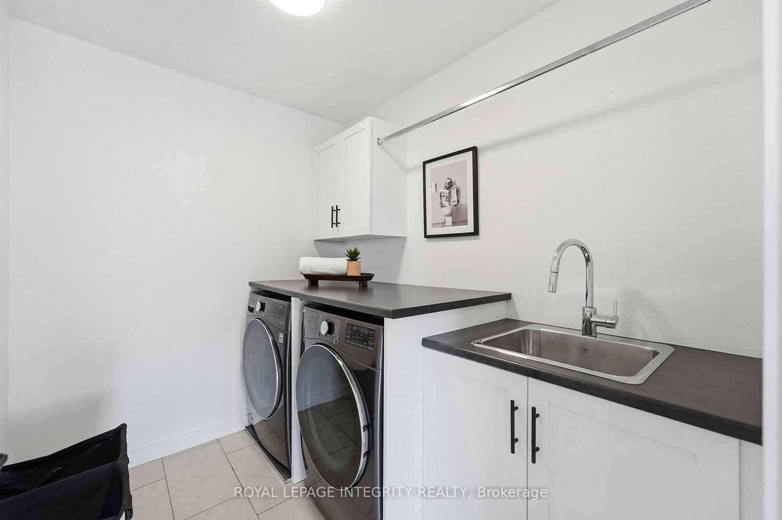 300 Wigwas Street • Ottawa, ON photo 35