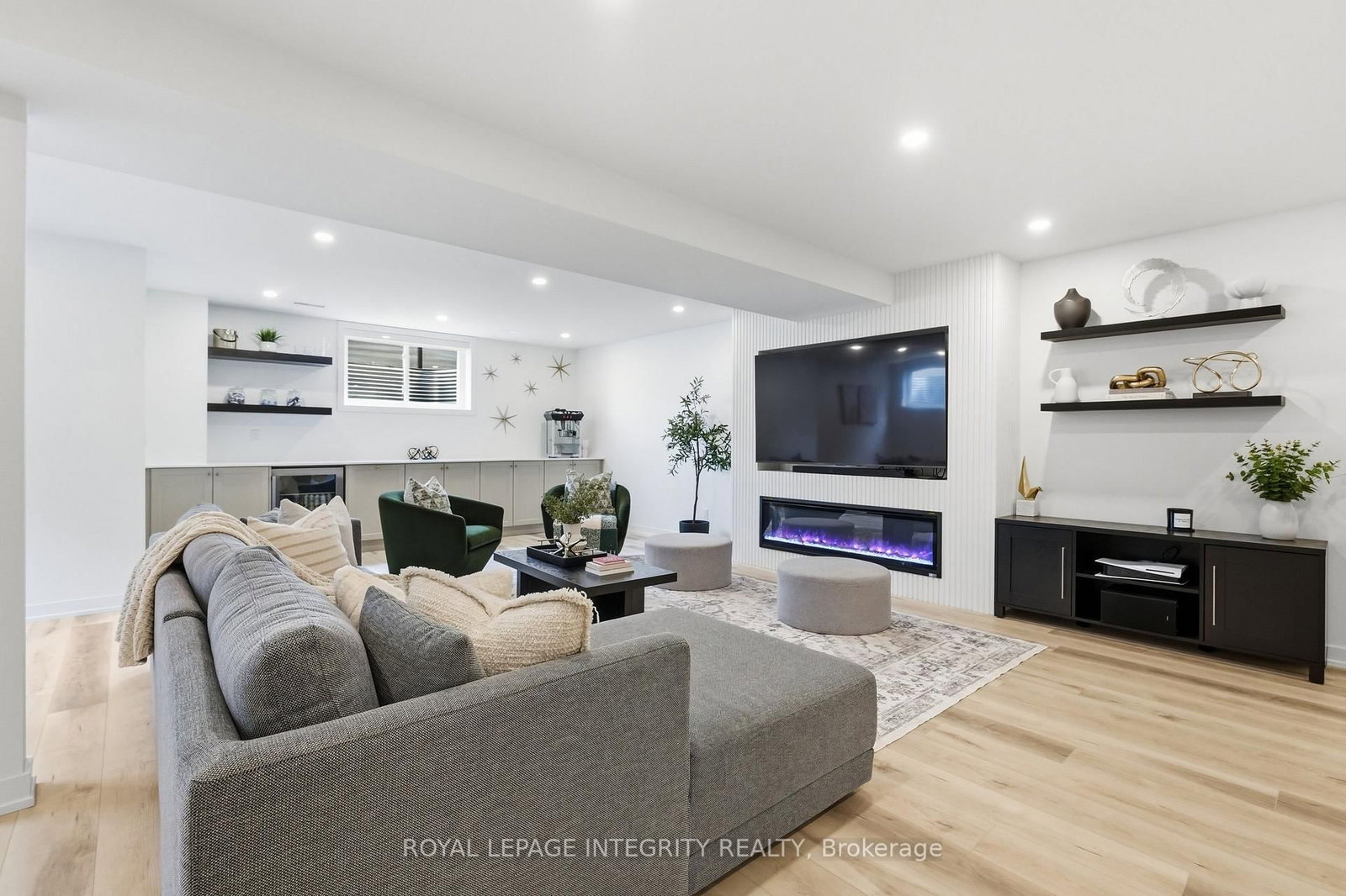 300 Wigwas Street • Ottawa, ON photo 37