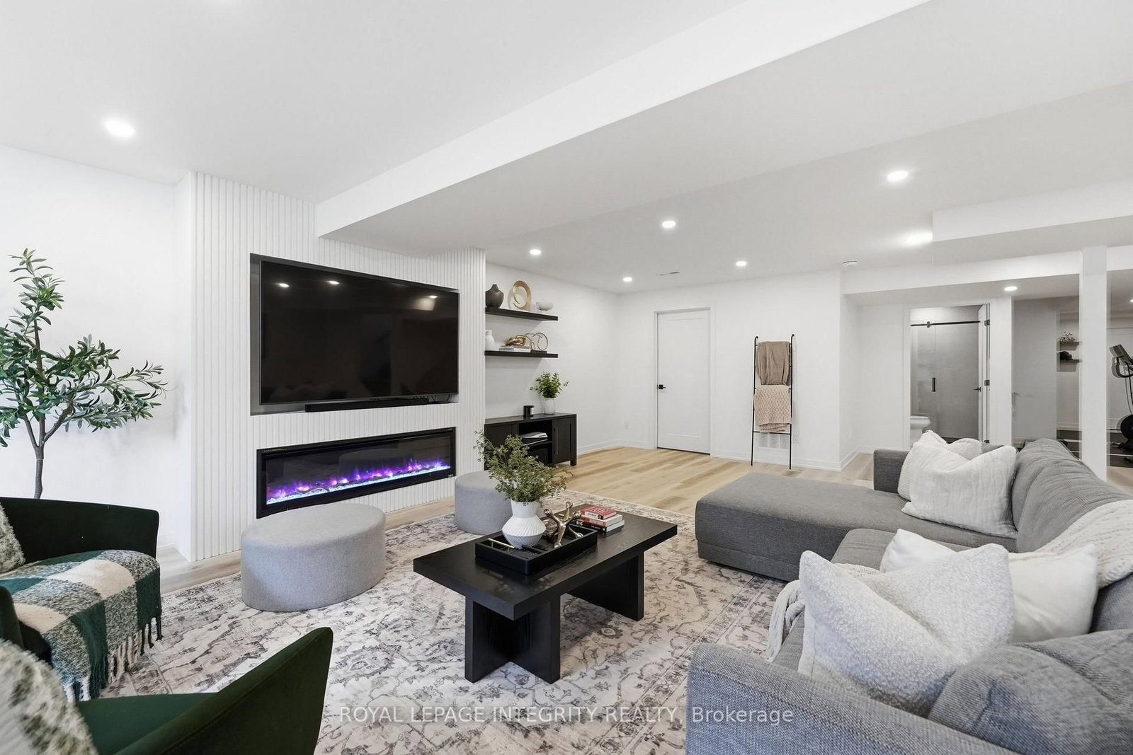 300 Wigwas Street • Ottawa, ON photo 39