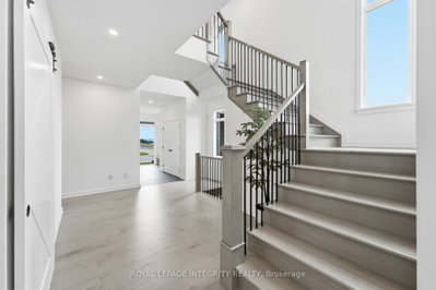 300 Wigwas Street • Ottawa, ON photo 8