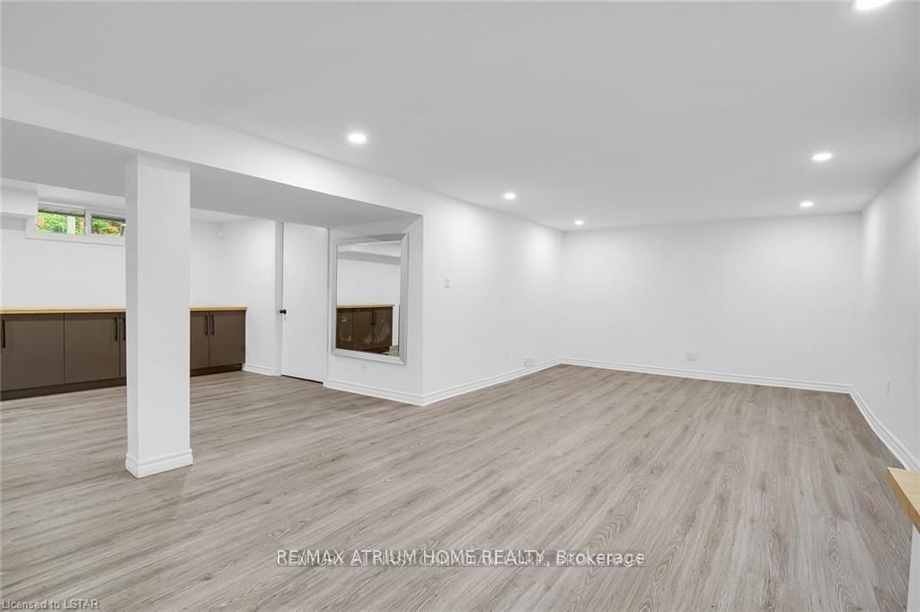 40 Stuyvesant Place • London South, ON photo 32