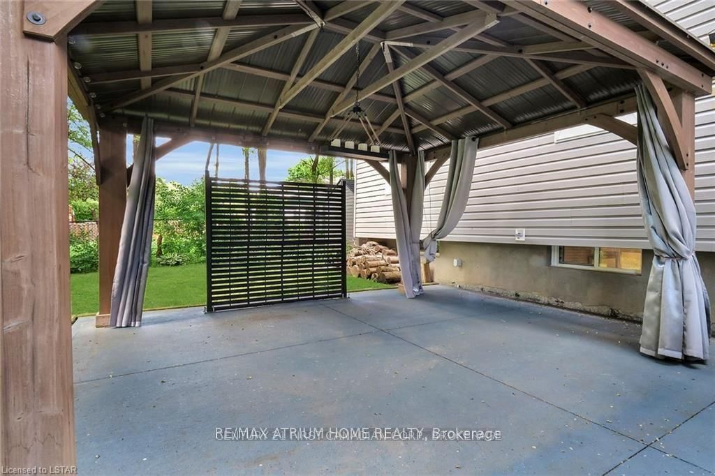 40 Stuyvesant Place • London South, ON photo 36