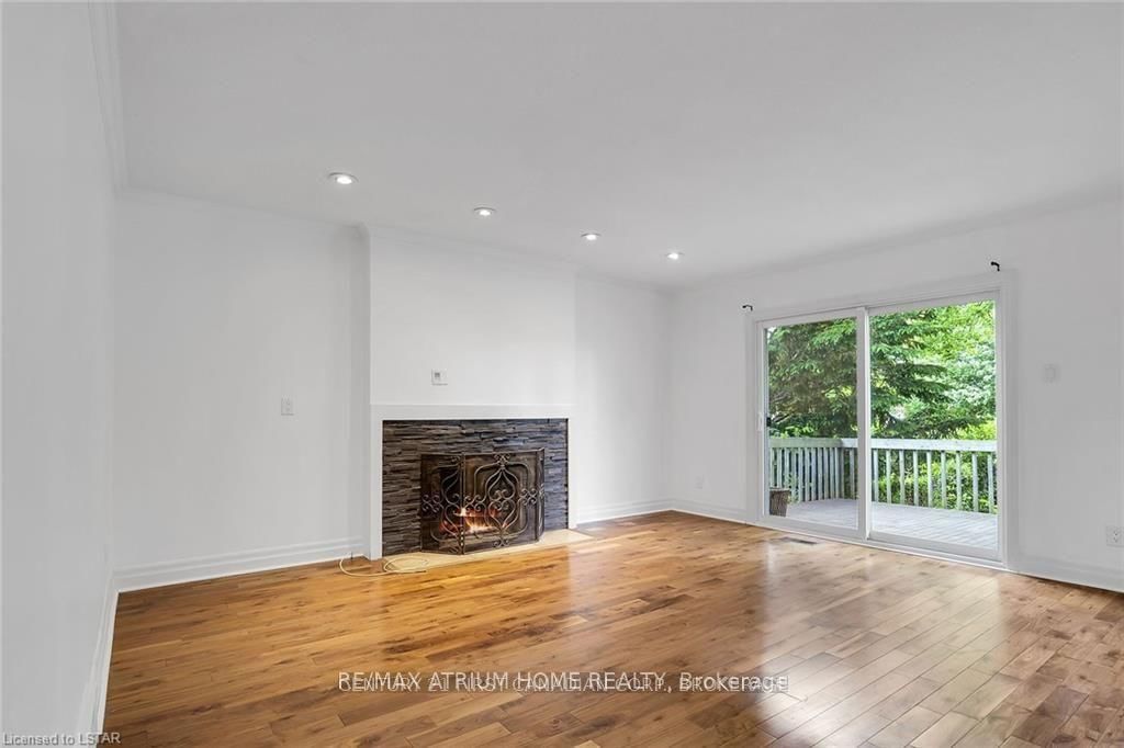 40 Stuyvesant Place • London South, ON photo 5