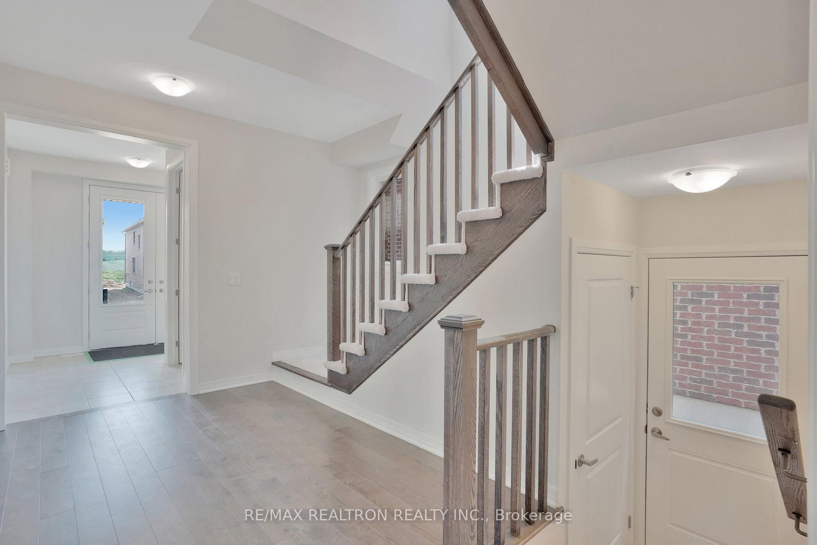 184 Leslie Davis Street • North Dumfries, ON photo 10