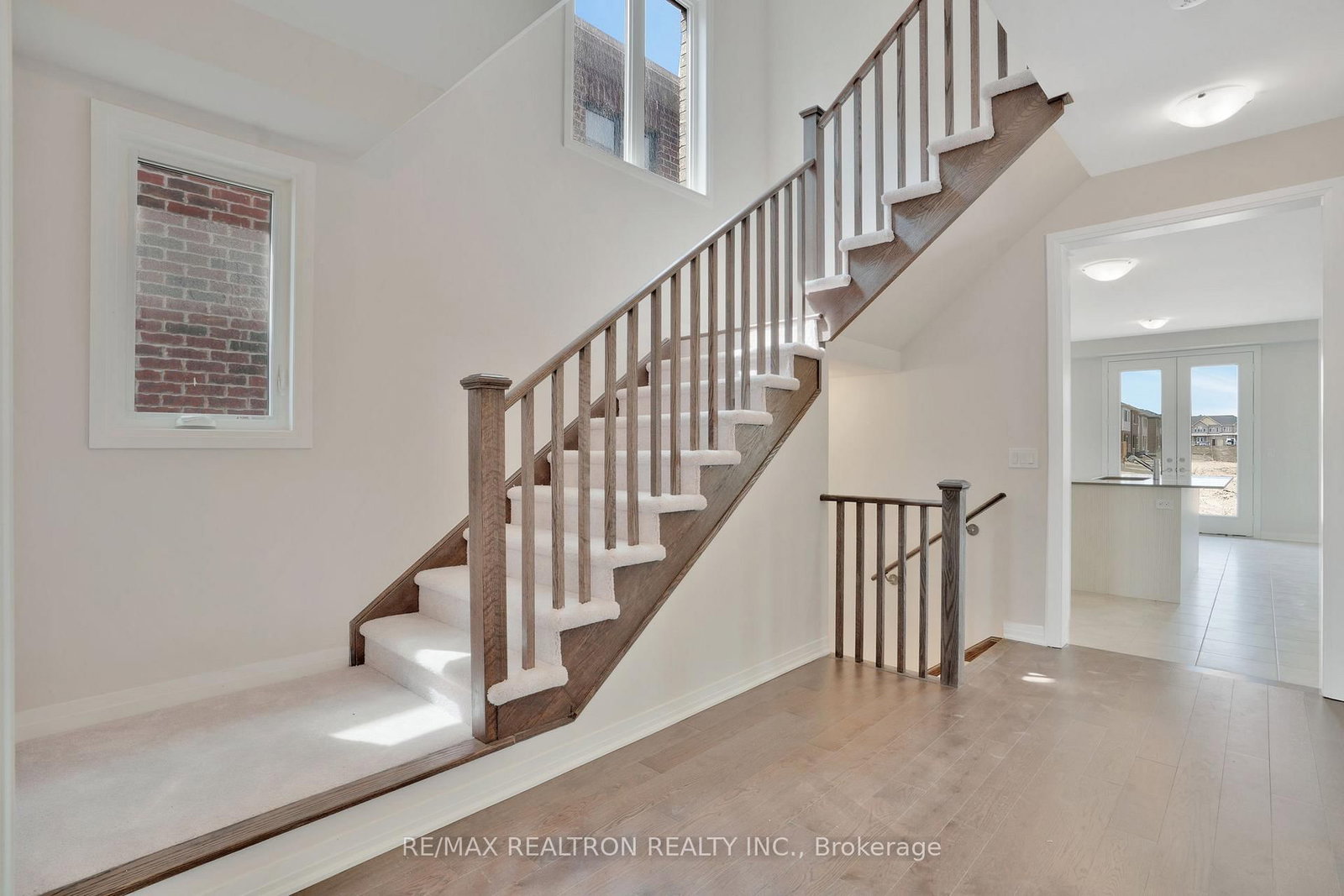 184 Leslie Davis Street • North Dumfries, ON photo 12