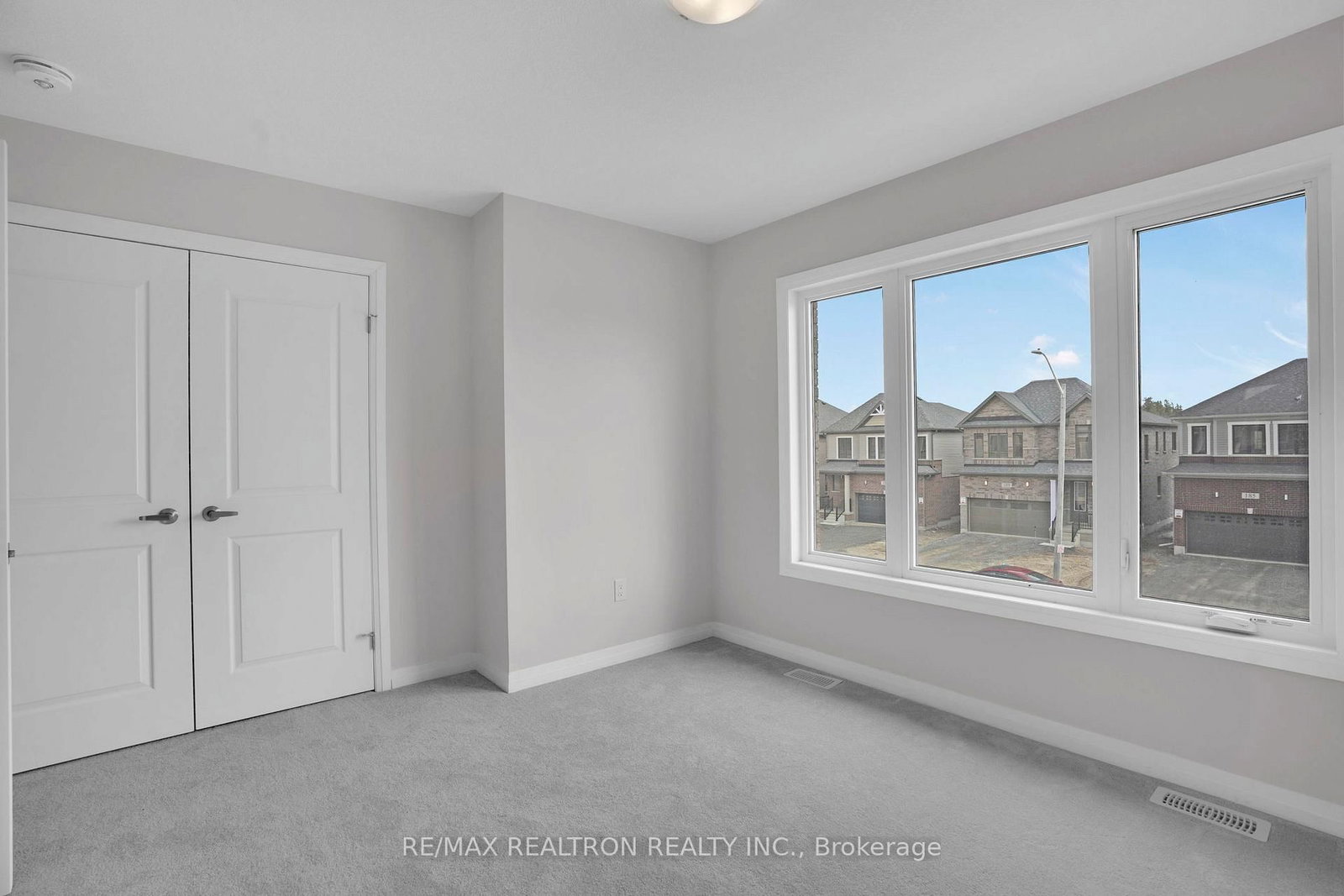 184 Leslie Davis Street • North Dumfries, ON photo 22