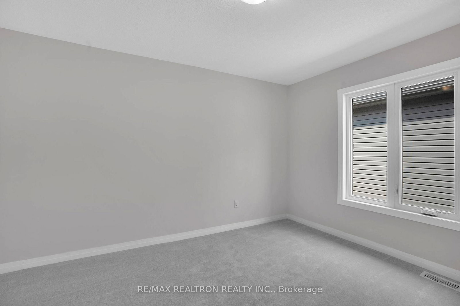 184 Leslie Davis Street • North Dumfries, ON photo 23