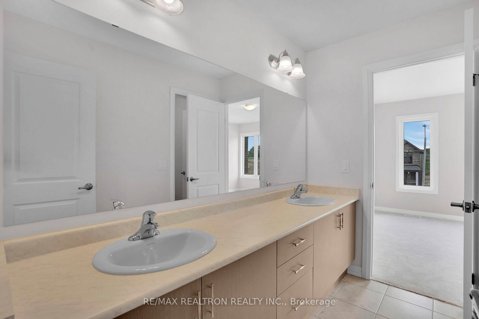 184 Leslie Davis Street • North Dumfries, ON photo 27