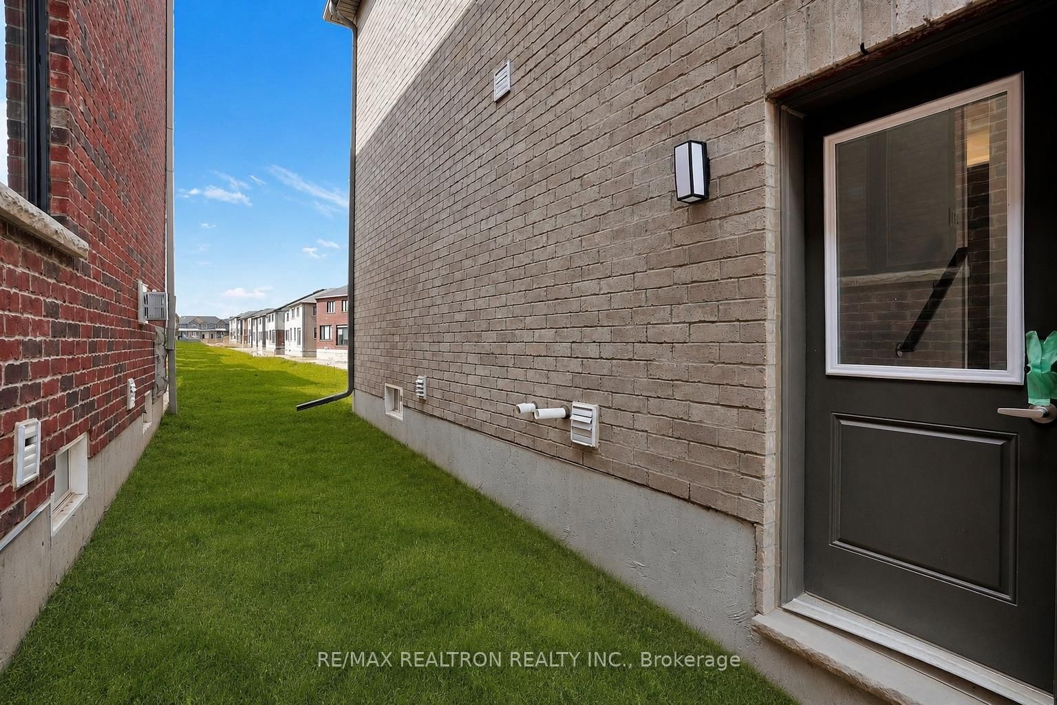 184 Leslie Davis Street • North Dumfries, ON photo 30