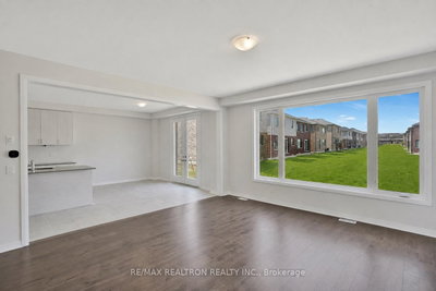184 Leslie Davis Street • North Dumfries, ON photo 8