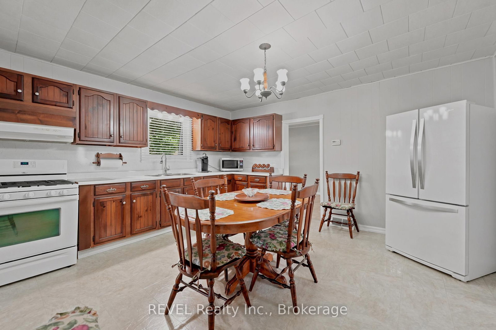 92 Saint Arnaud Street • Port Colborne, ON photo 11