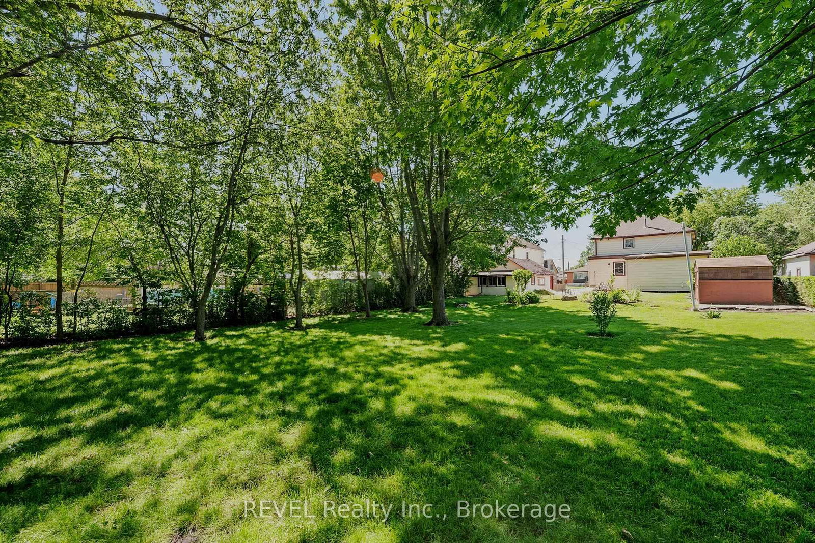 92 Saint Arnaud Street • Port Colborne, ON photo 8