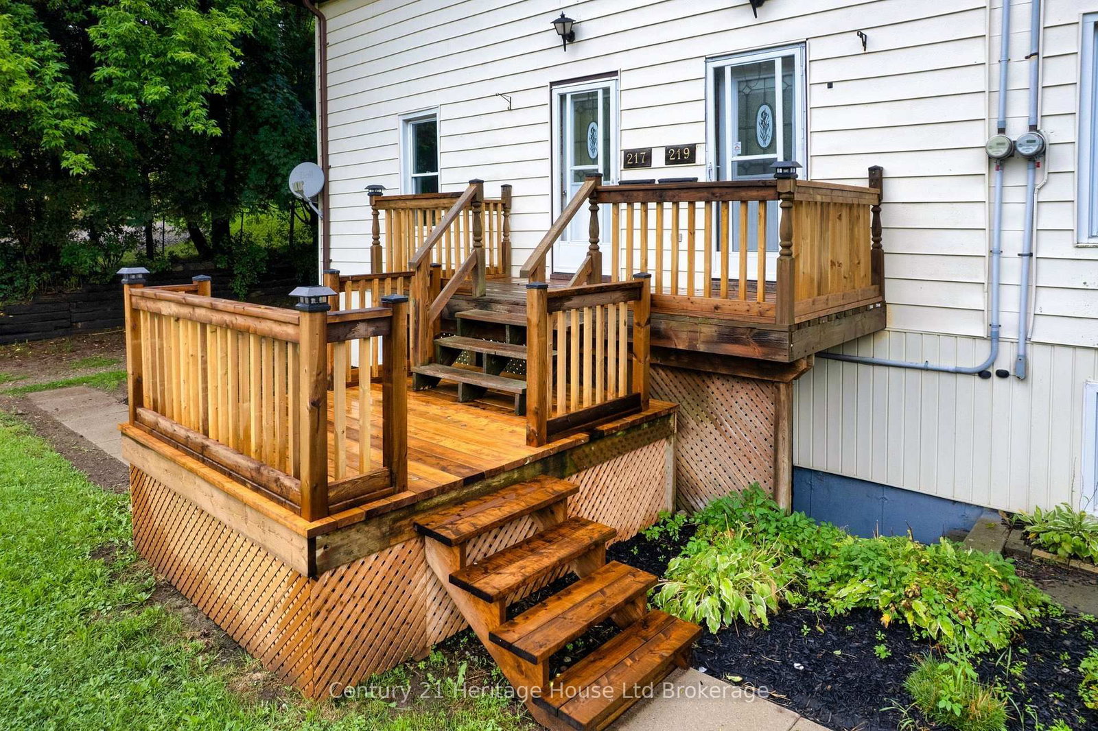 217-219 Merritt Street • Ingersoll, ON photo 5