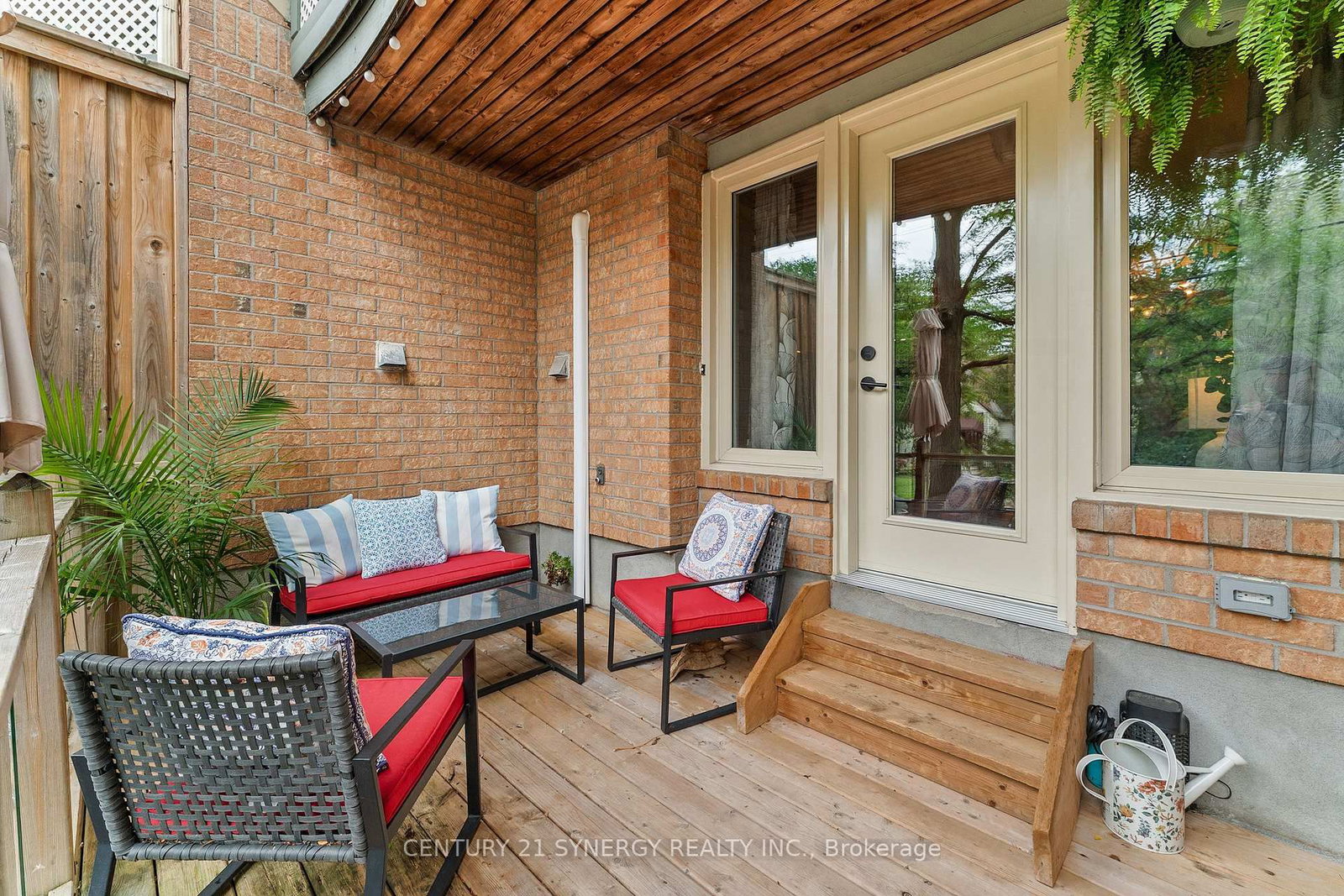 2 Columbus Avenue • #5 • Ottawa, ON photo 4