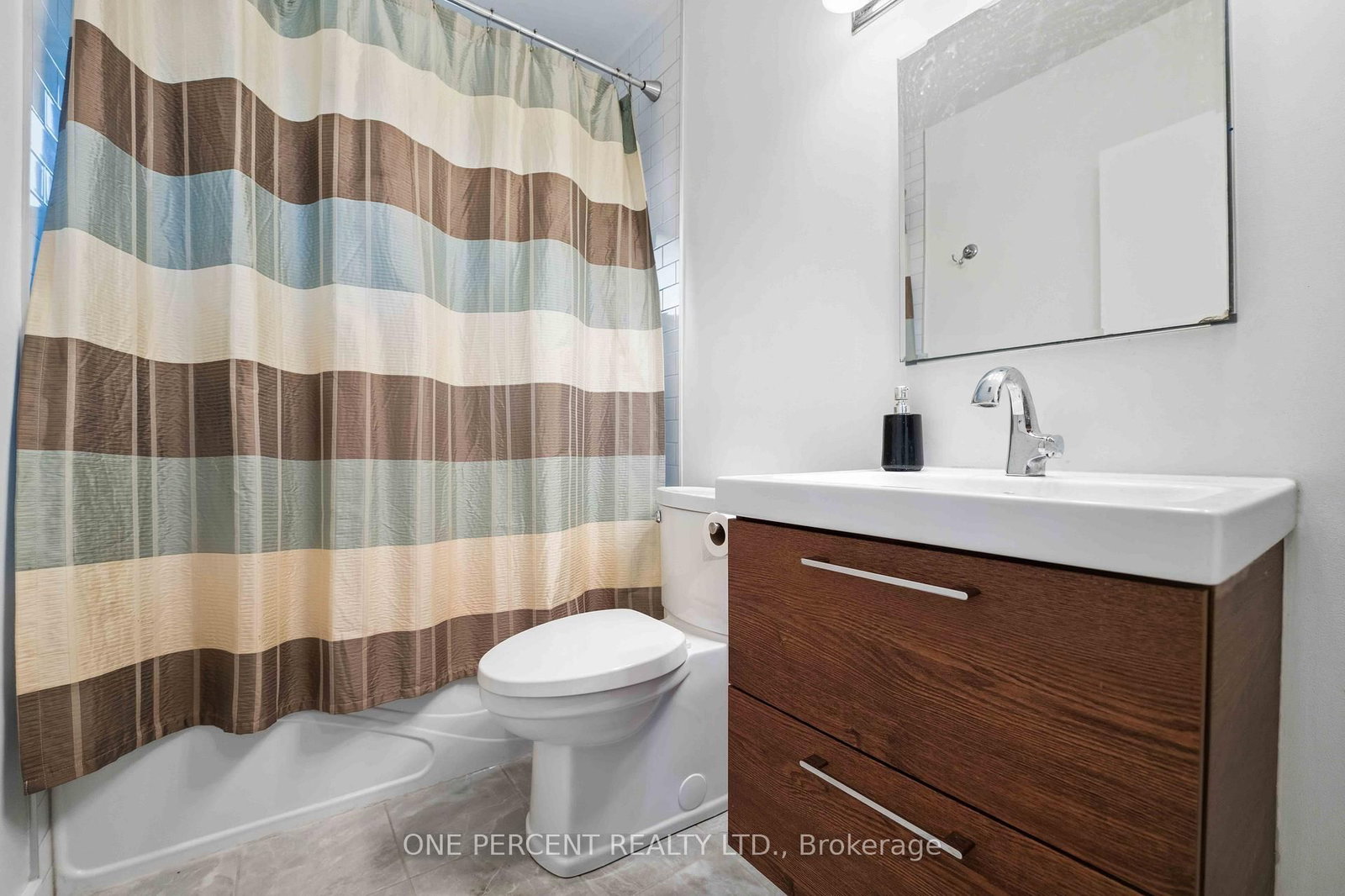 933 Kincaid Court • #Unit A and Unit B • Ottawa, ON photo 17