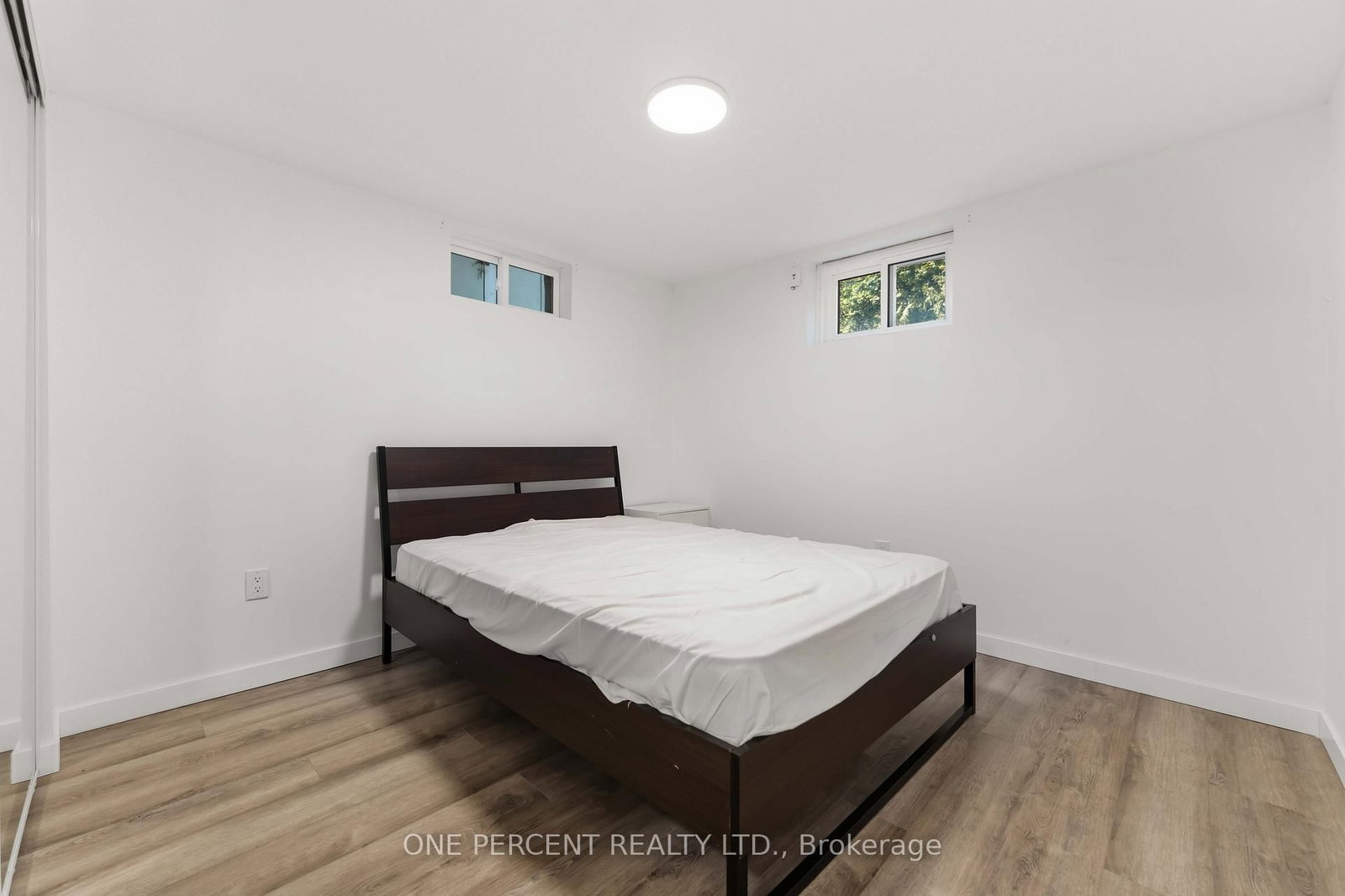 933 Kincaid Court • #Unit A and Unit B • Ottawa, ON photo 31