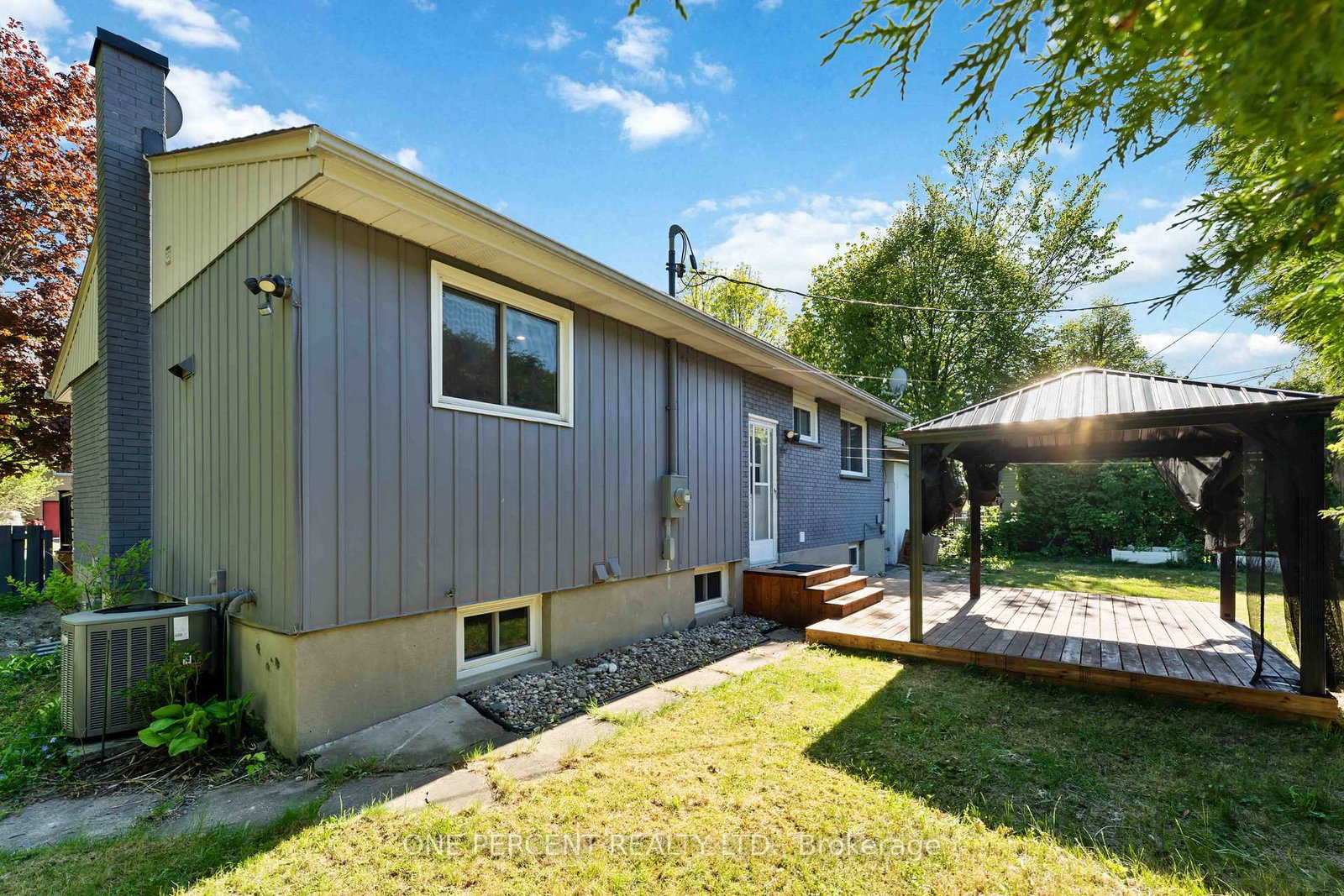 933 Kincaid Court • #Unit A and Unit B • Ottawa, ON photo 40