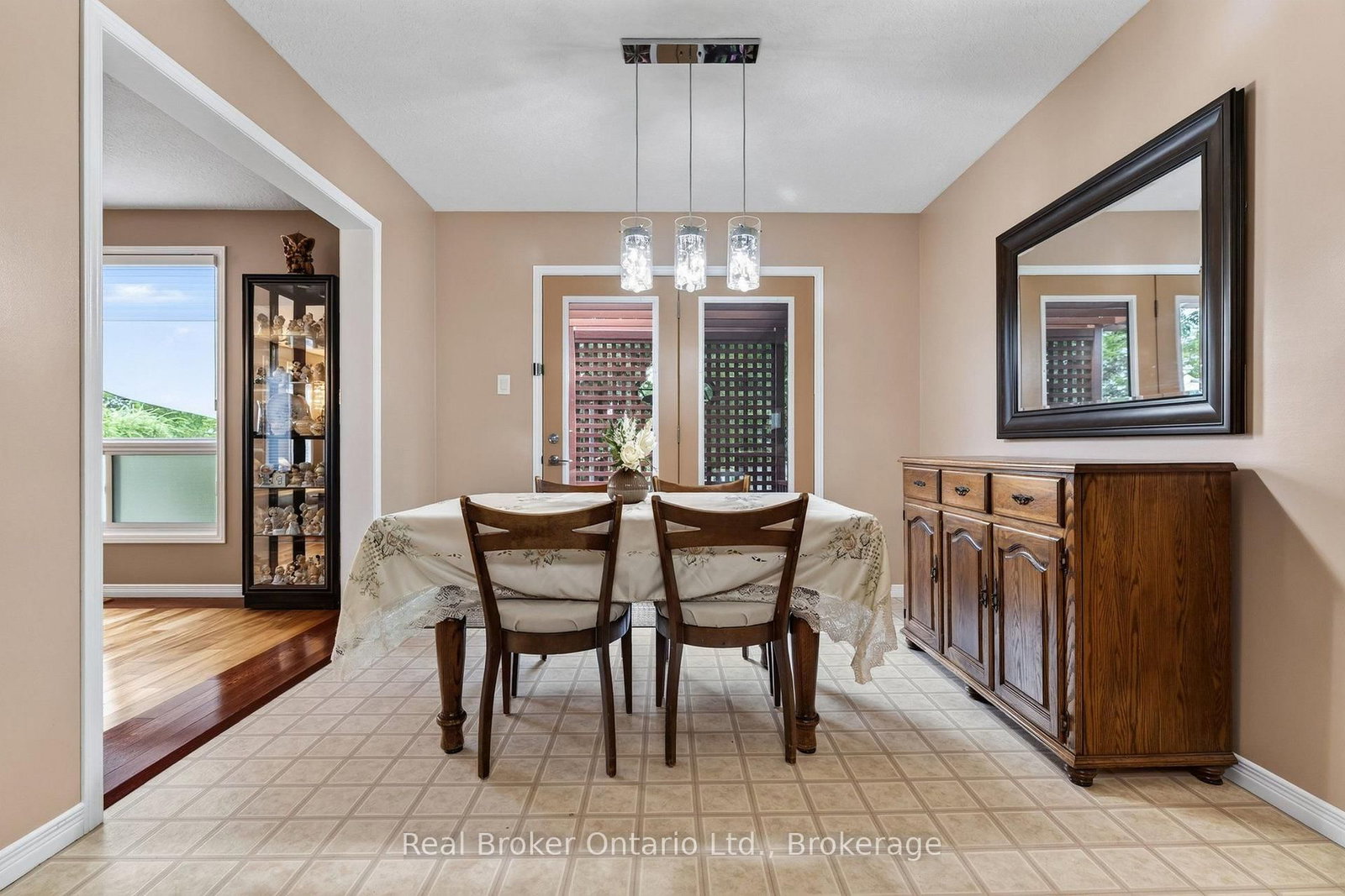 203 Country Club Drive • Guelph, ON photo 12