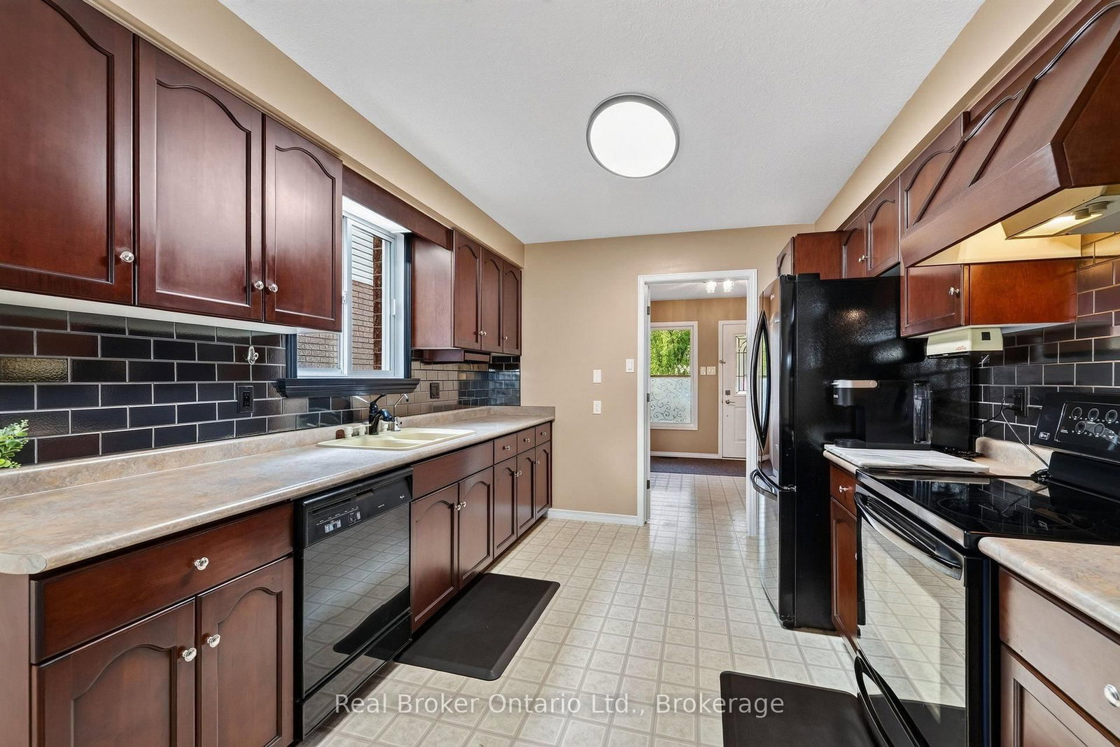203 Country Club Drive • Guelph, ON photo 13