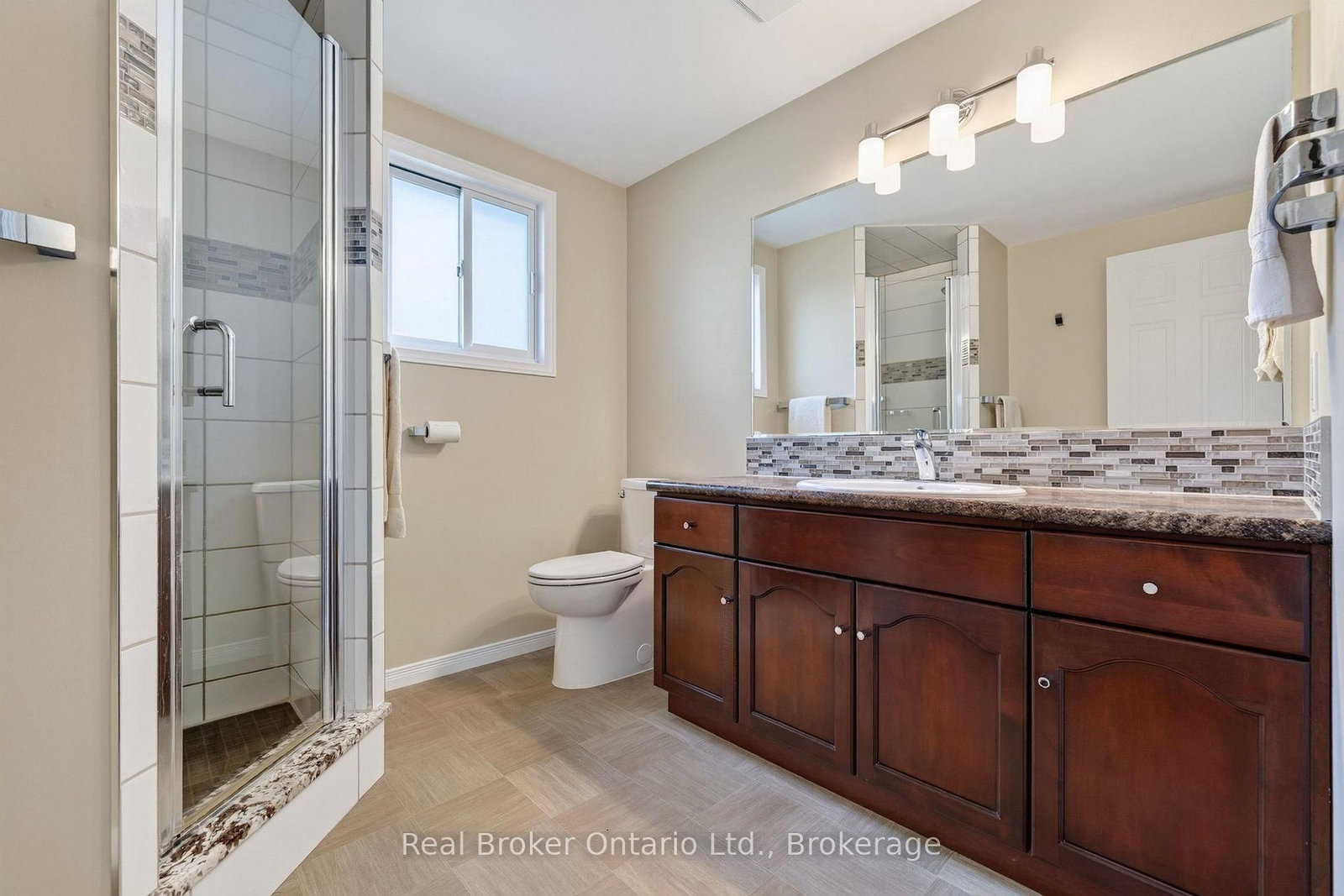 203 Country Club Drive • Guelph, ON photo 32
