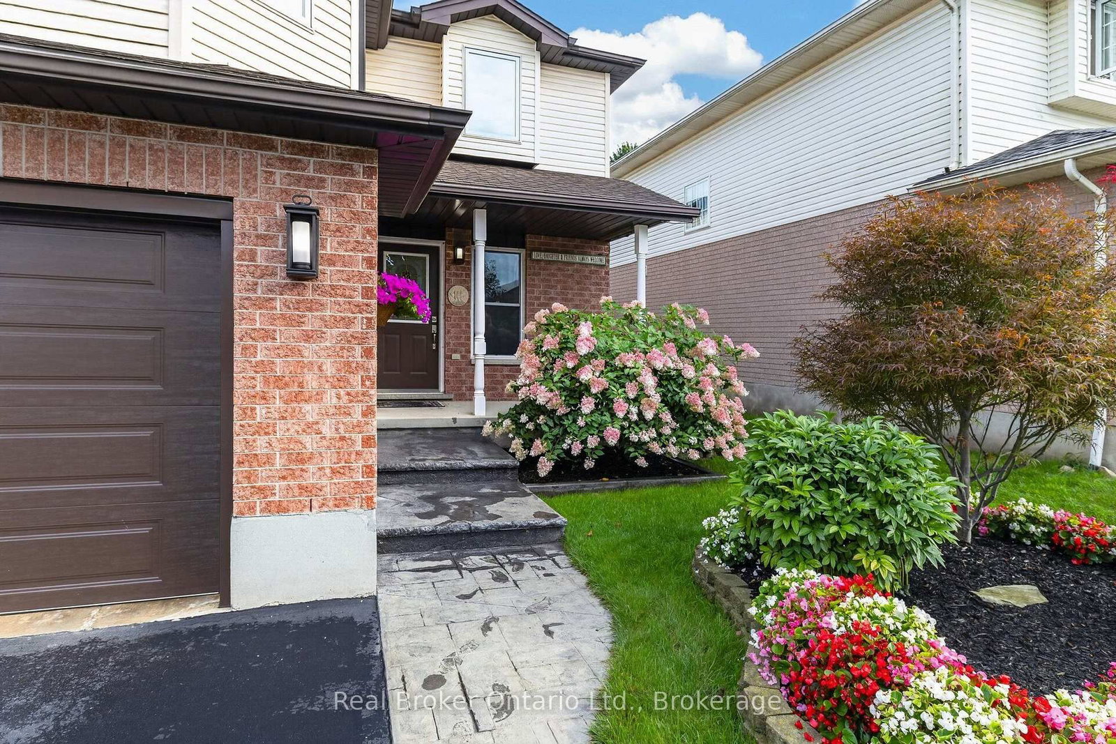 203 Country Club Drive • Guelph, ON photo 4
