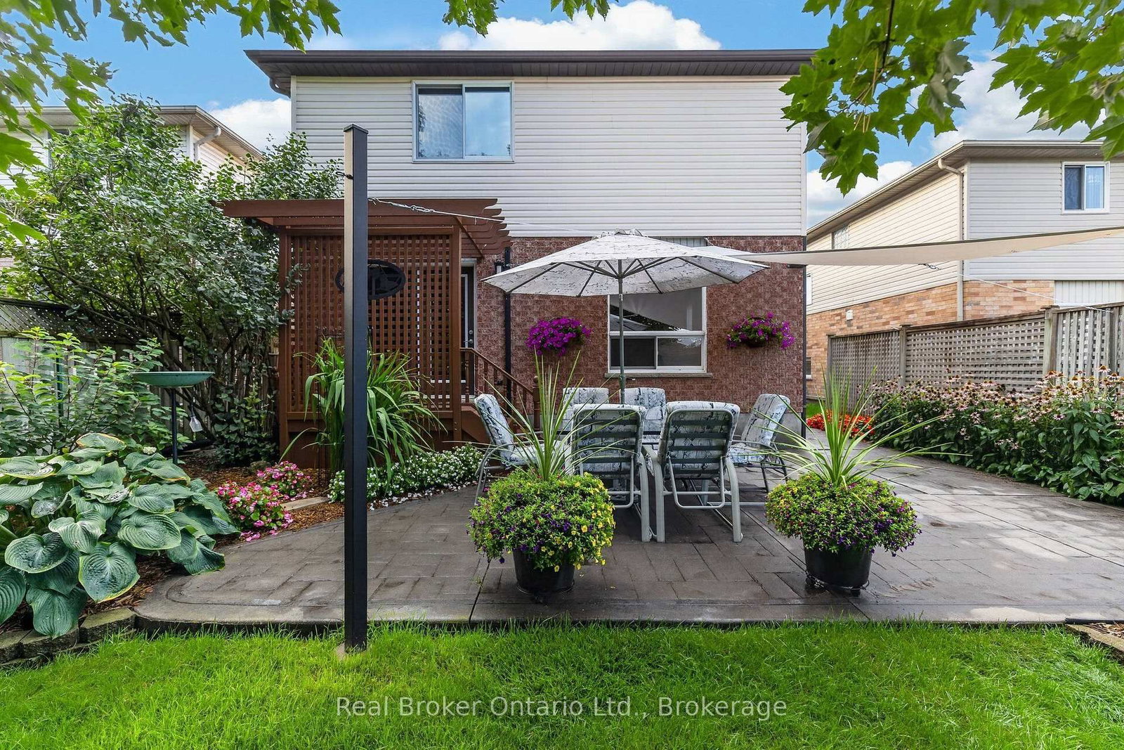 203 Country Club Drive • Guelph, ON photo 44