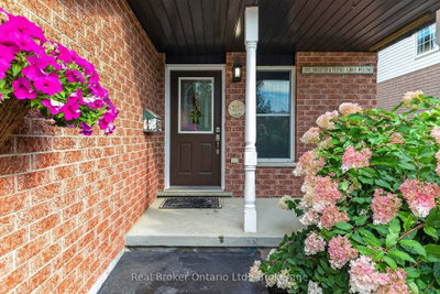 203 Country Club Drive • Guelph, ON photo 5