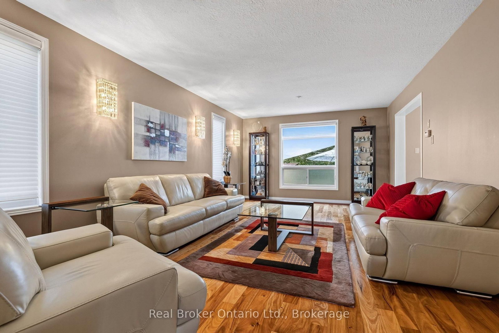 203 Country Club Drive • Guelph, ON photo 8