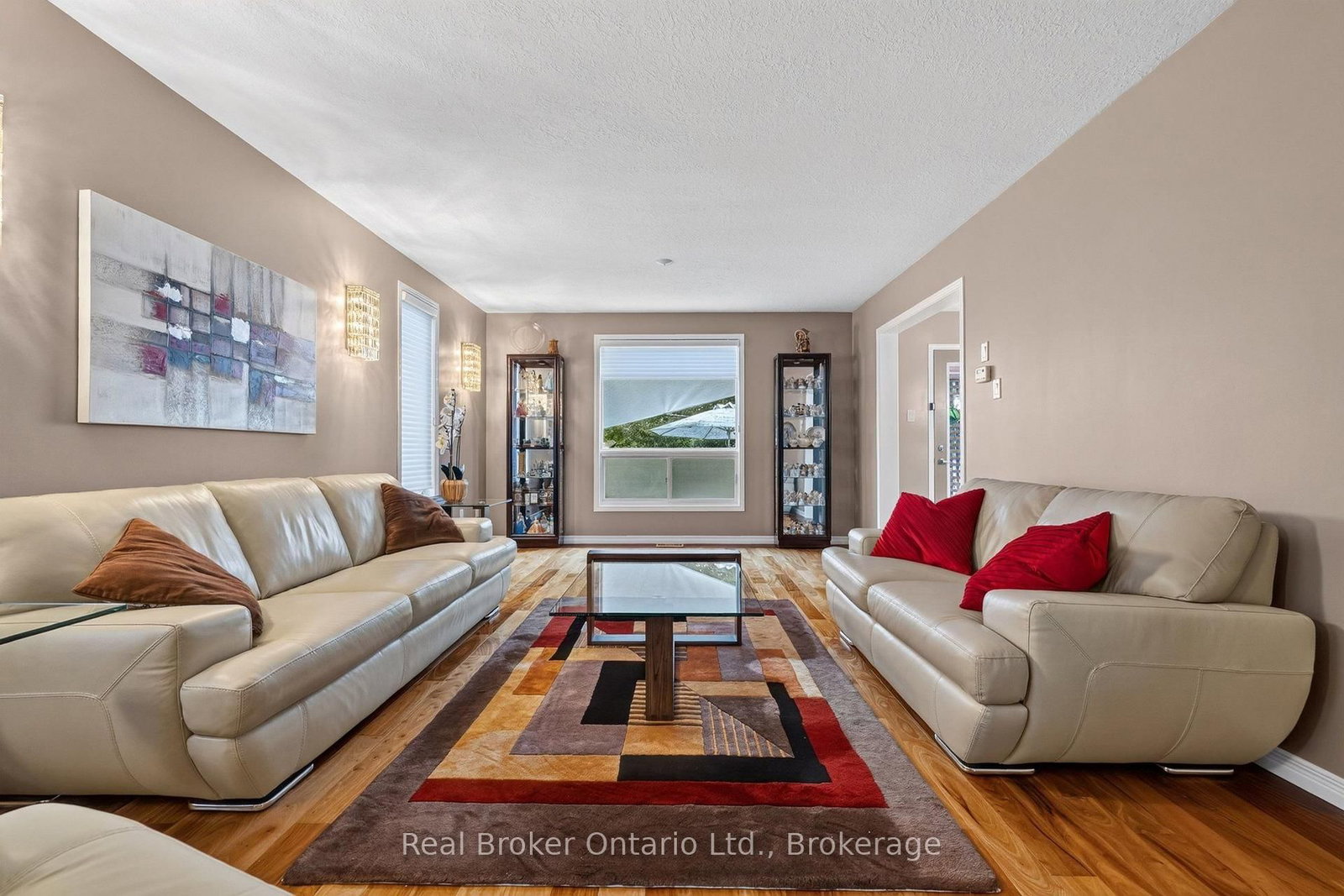 203 Country Club Drive • Guelph, ON photo 9