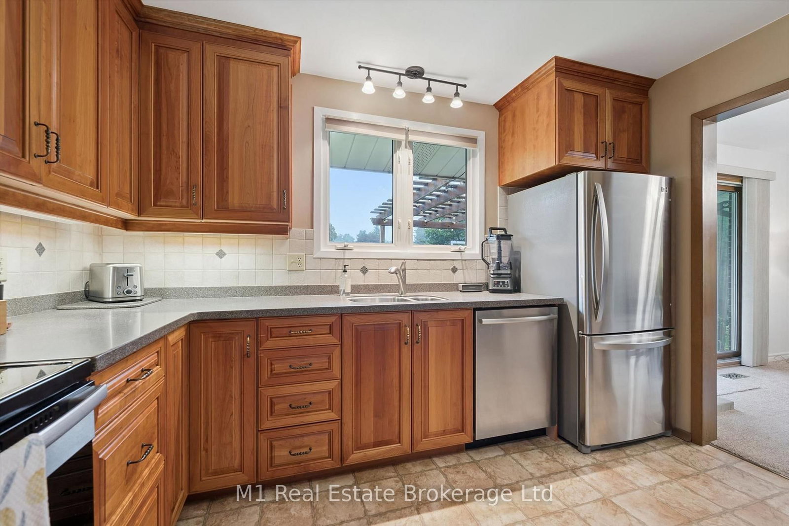 610 St David Street S • Centre Wellington, ON photo 15