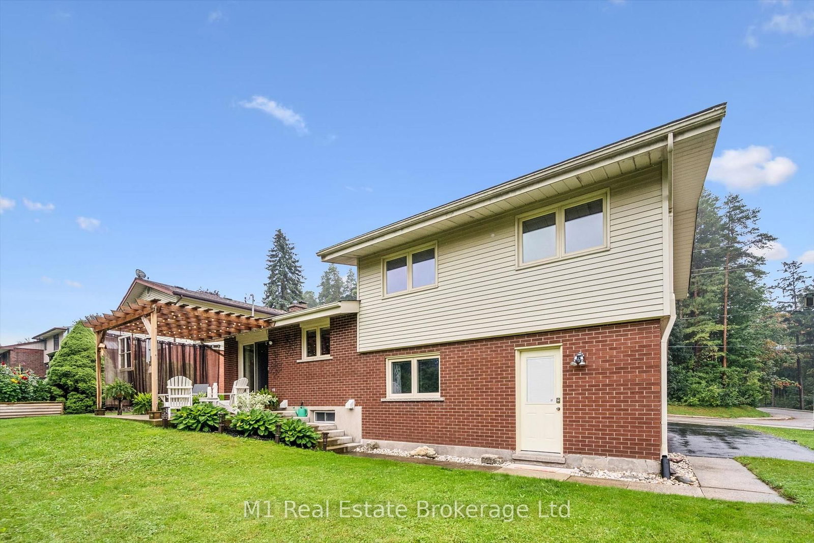 610 St David Street S • Centre Wellington, ON photo 24