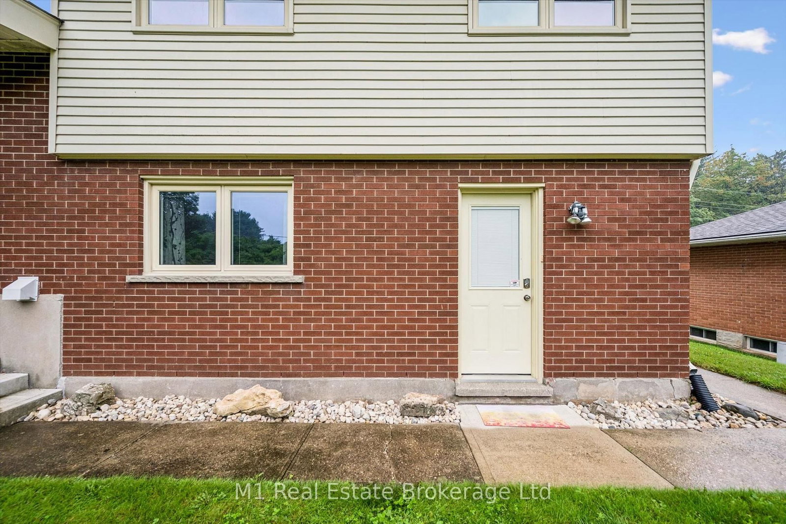 610 St David Street S • Centre Wellington, ON photo 25