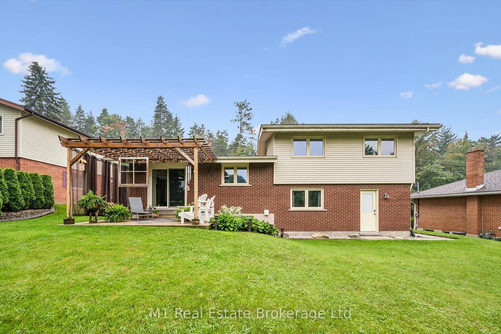 610 St David Street S • Centre Wellington, ON photo 47