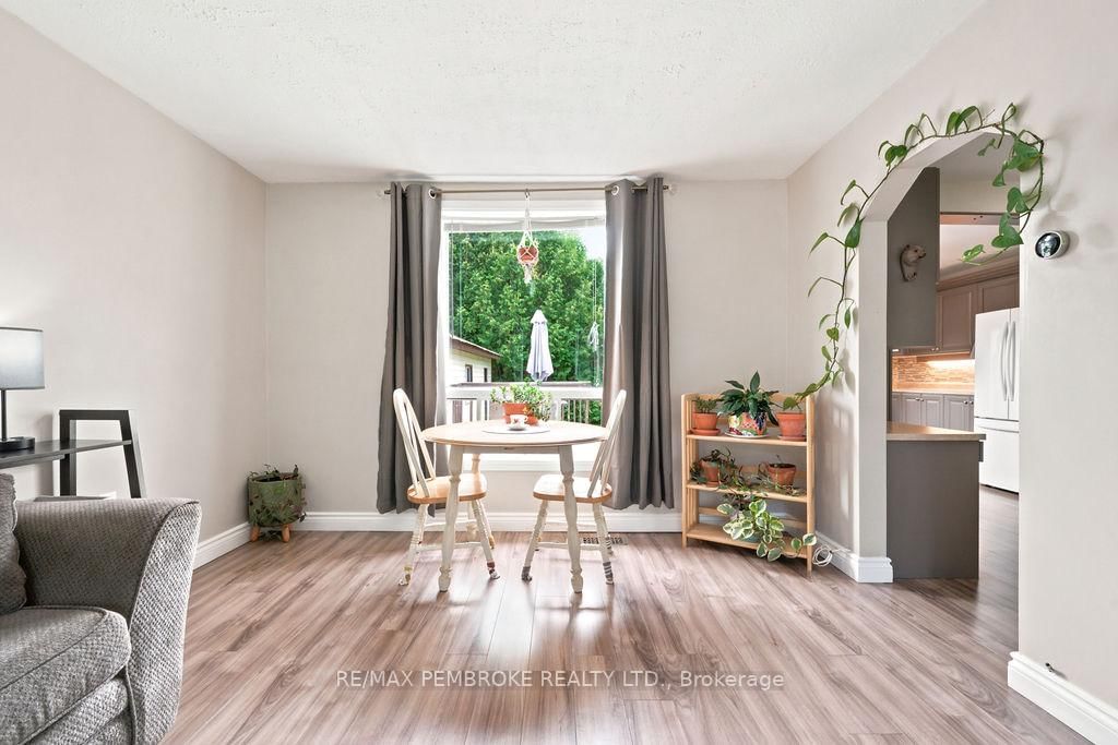 143 Schwanz Road • Petawawa, ON photo 16