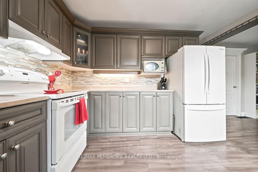 143 Schwanz Road • Petawawa, ON photo 23