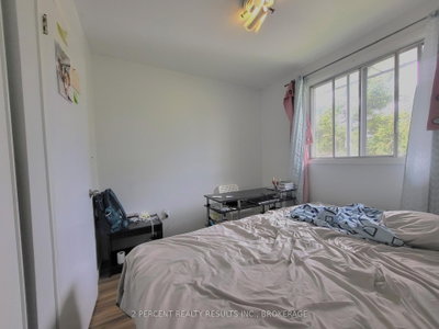 928 Oakview Avenue • Kingston, ON photo 6
