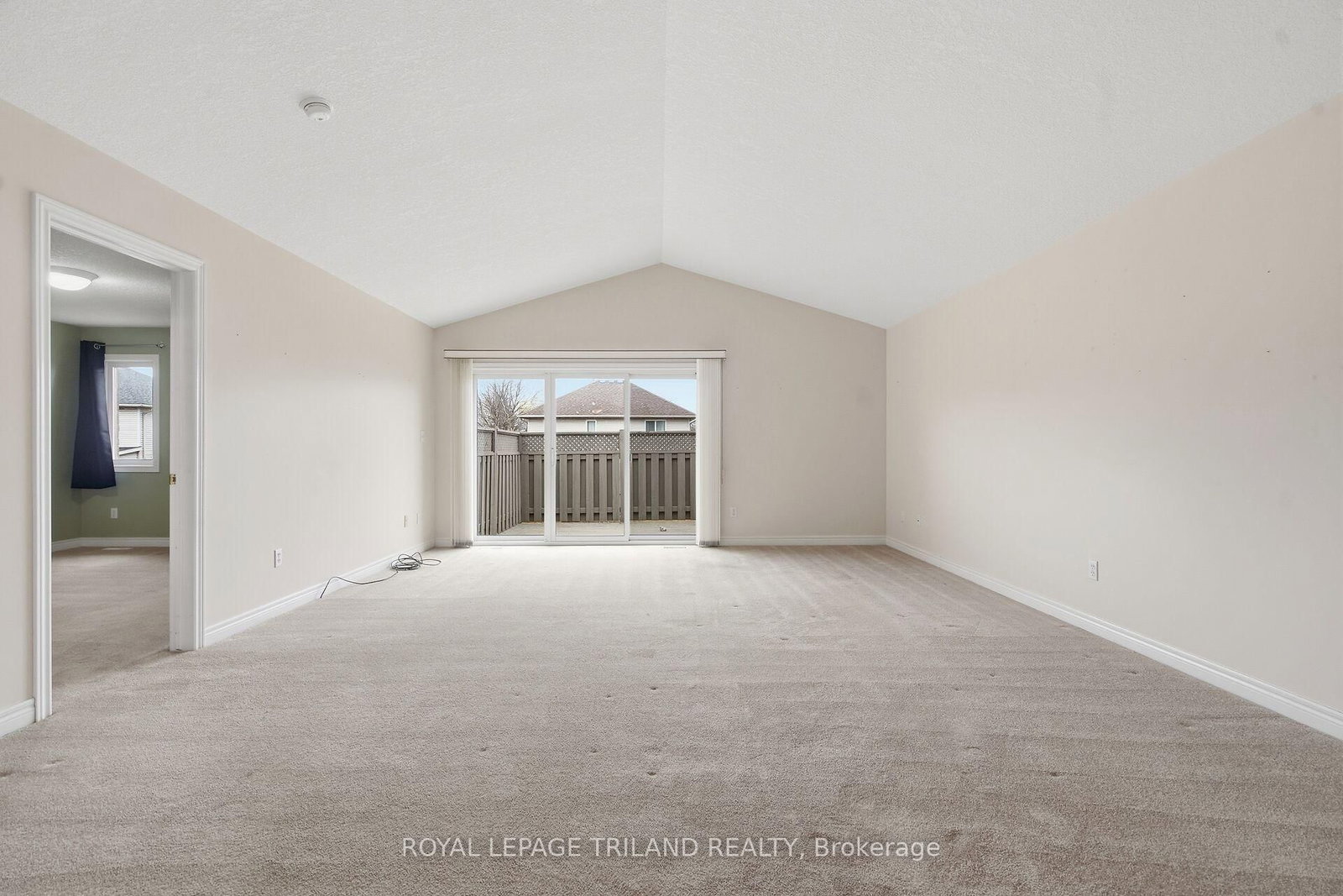 20 Windemere Place • #10 • St. Thomas, ON photo 11