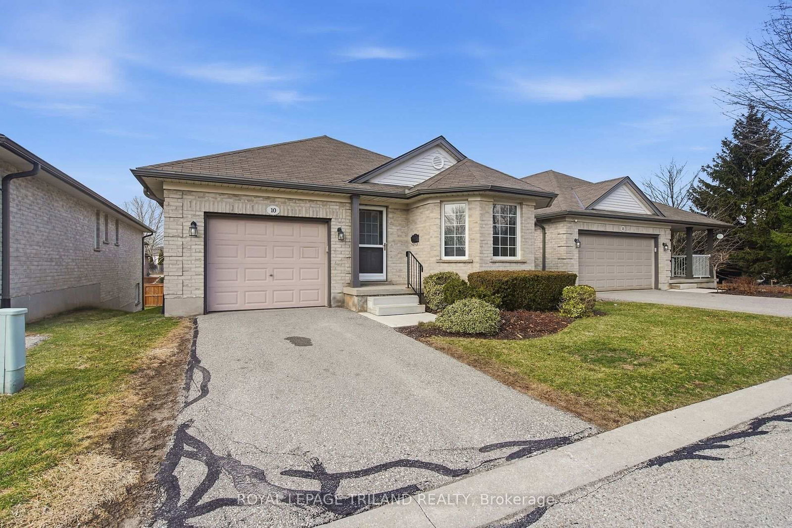 20 Windemere Place • #10 • St. Thomas, ON photo 3