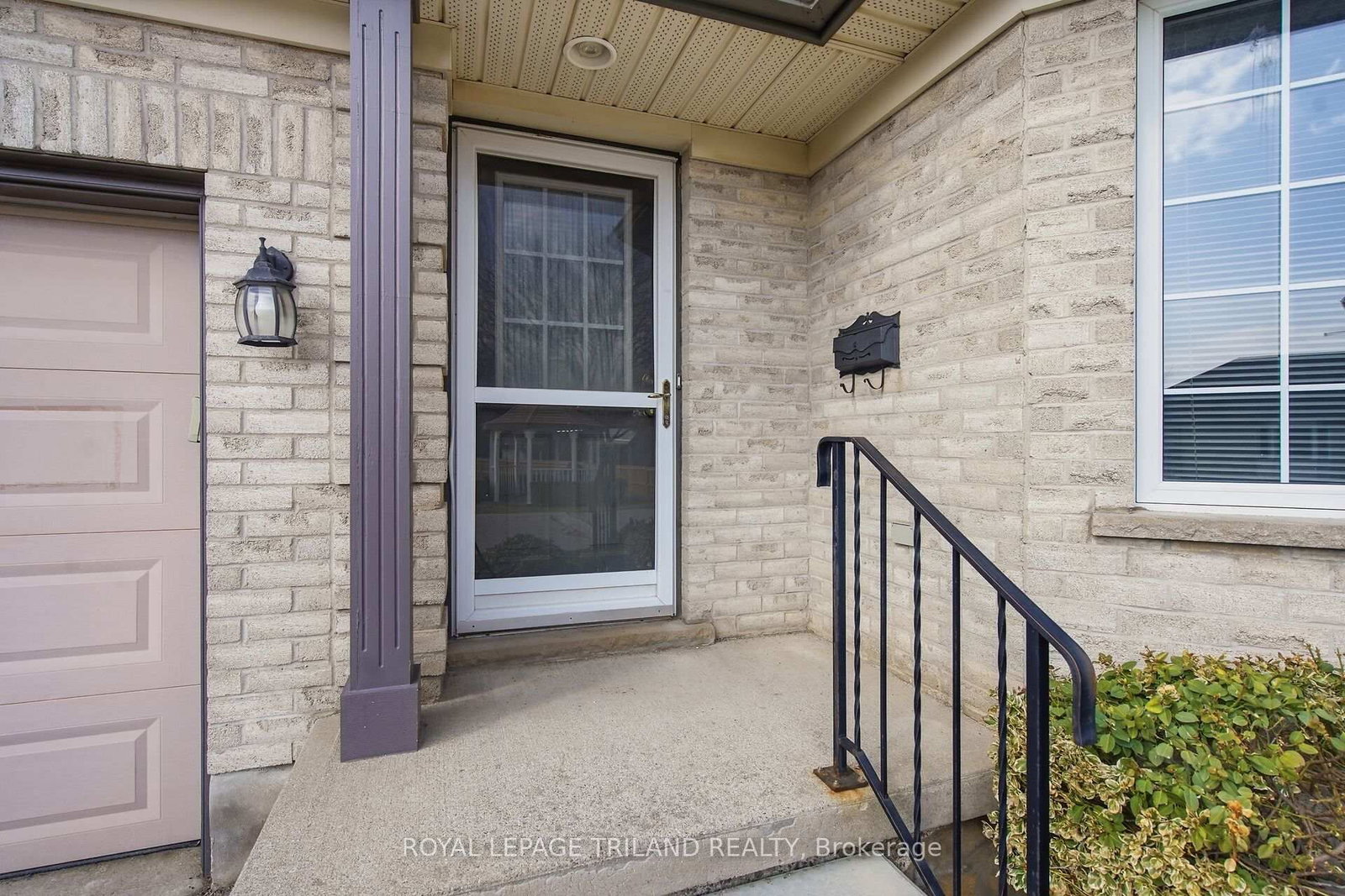 20 Windemere Place • #10 • St. Thomas, ON photo 4