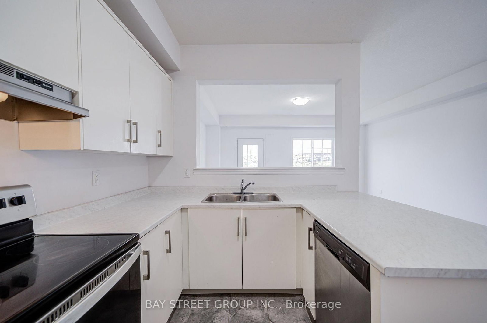 10 Elsegood Drive • Guelph, ON photo 13