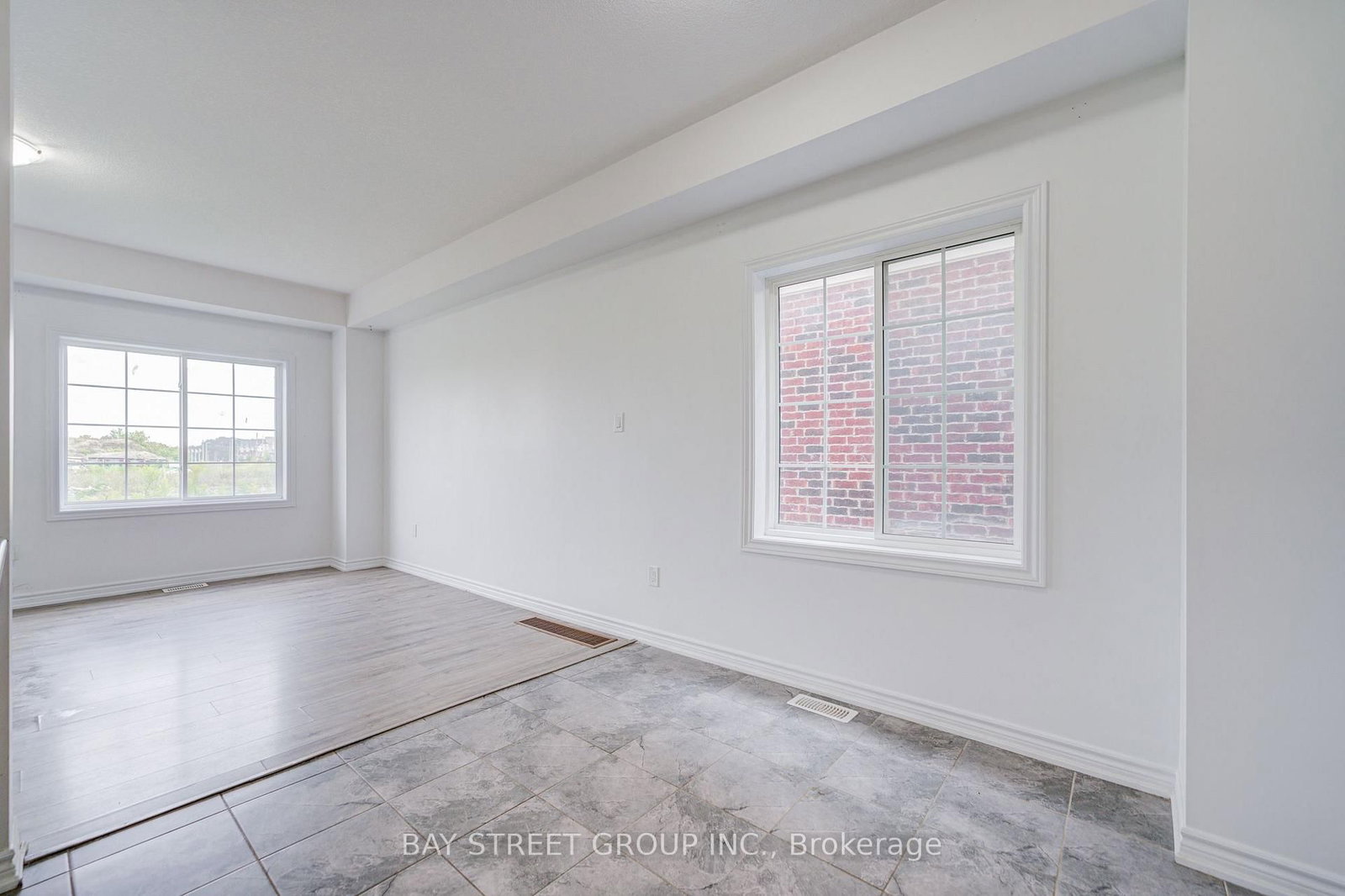10 Elsegood Drive • Guelph, ON photo 15