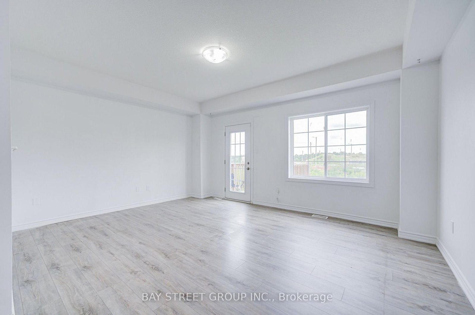 10 Elsegood Drive • Guelph, ON photo 19