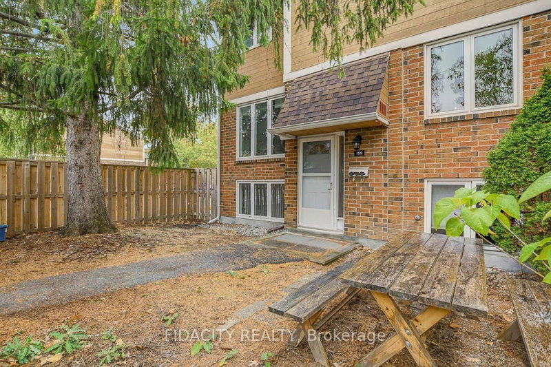 61 - 159 Salter Crescent
