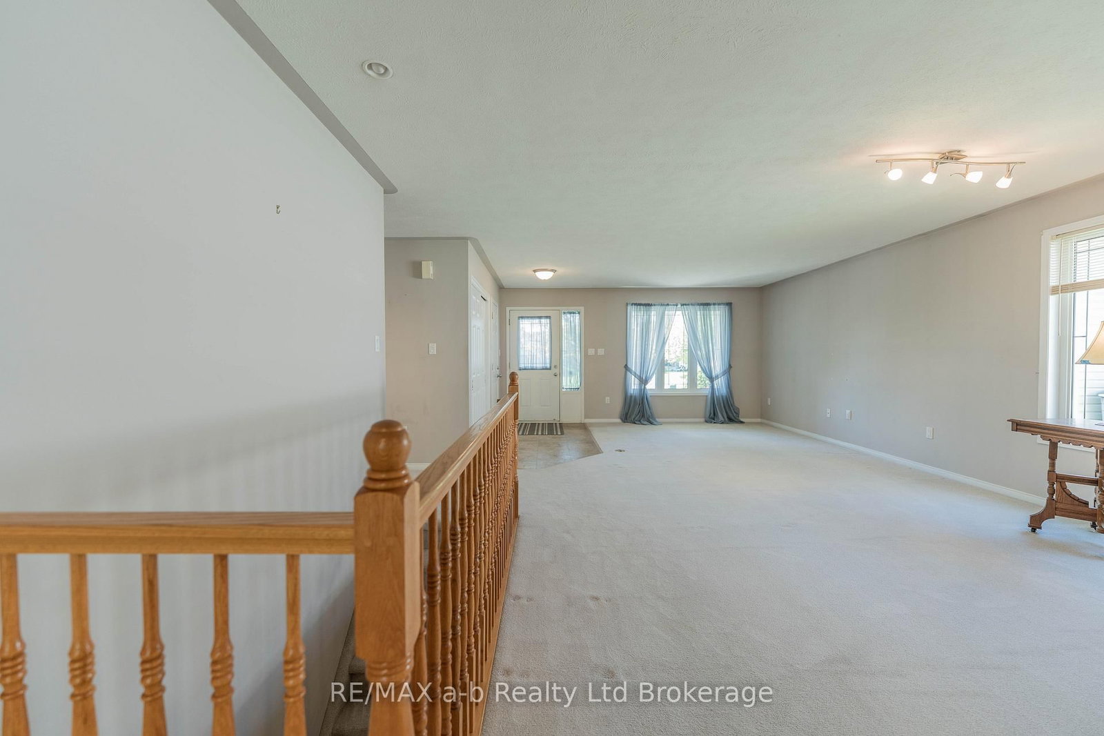44 Beech Boulevard • Tillsonburg, ON photo 11